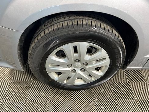 Used 2017 Dodge Grand Caravan SE w/ Power Window Group image 11