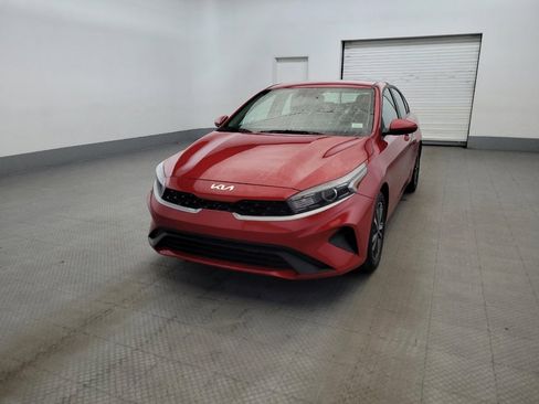 Used 2024 Kia Forte LXS FWD image 15