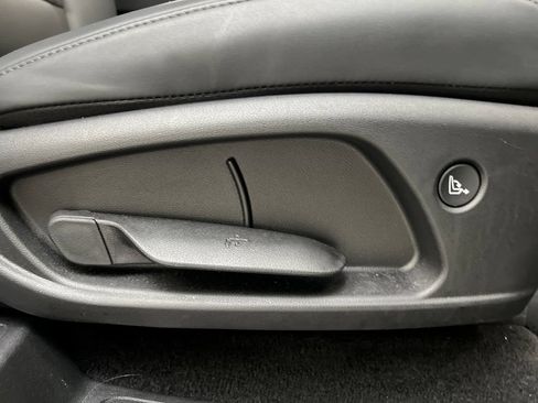 Used 2026 Hyundai Palisade SEL FWD image 24