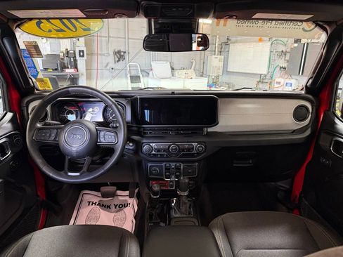 Certified 2025 Jeep Wrangler Unlimited Sport AWD/4WD image 6