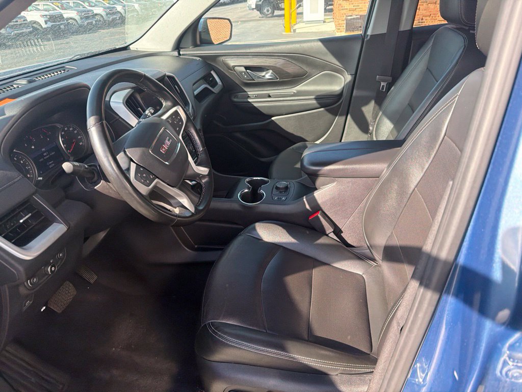 Used 2024 GMC Terrain SLT FWD image 7