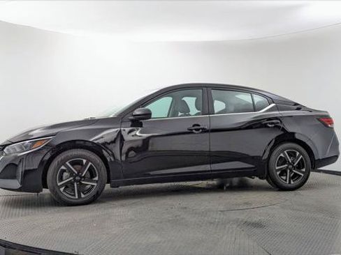 Used 2024 Nissan Sentra SV FWD image 3