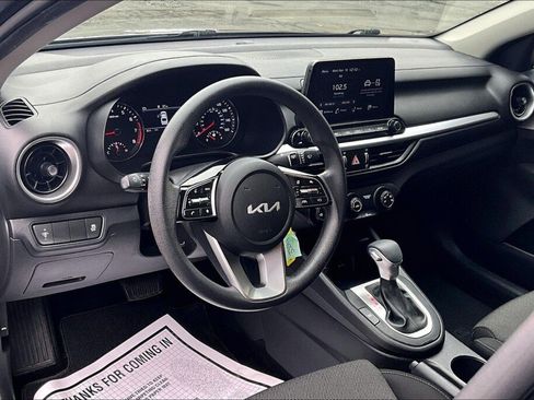 Used 2022 Kia Forte LXS image 10