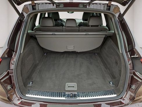 Used 2018 Porsche Cayenne S AWD/4WD image 13