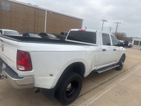 Used 2018 RAM 3500 Tradesman w/ Chrome Appearance Group image 4