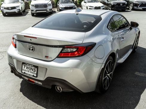 Used 2023 Toyota GR86 RWD image 33