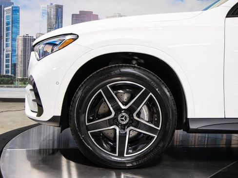 Used 2026 Mercedes-Benz GLC 350e 4MATIC image 7