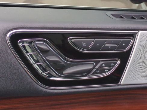 Used 2019 Lincoln Navigator L Reserve w/ Cargo Package image 17