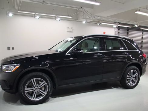 Certified 2022 Mercedes-Benz GLC 300 4MATIC image 4