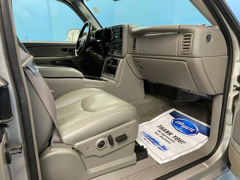 Used 2004 Chevrolet Silverado 3500 LT image 44