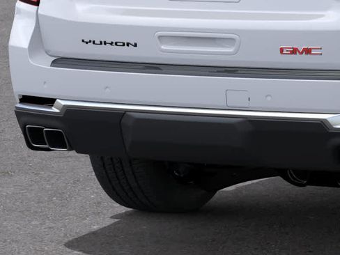 New 2026 GMC Yukon Denali w/ Denali Reserve Package AWD/4WD image 14