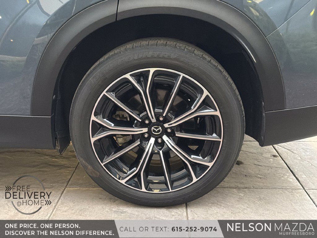 Certified 2025 MAZDA CX-70 Plug-In Hybrid w/ Premium Plus AWD/4WD image 11
