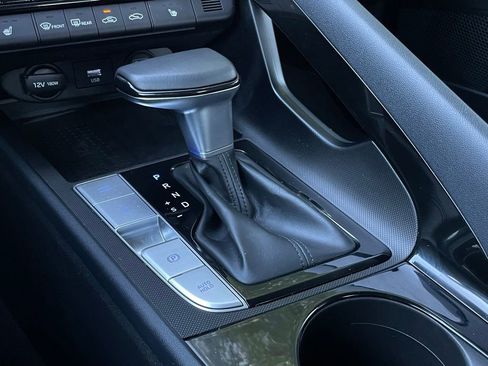 Used 2022 Hyundai Elantra SEL w/ Convenience Package image 21