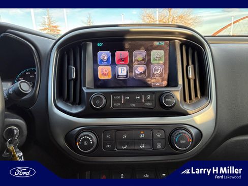 Used 2016 Chevrolet Colorado LT w/ LT Convenience Package image 12