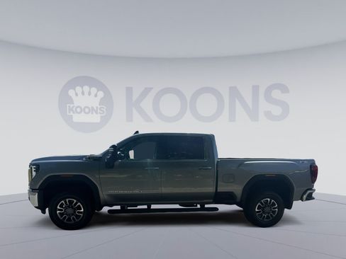 Used 2025 GMC Sierra 3500 SLE w/ SLE Value Package AWD/4WD image 2