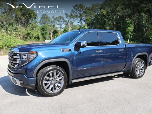 Used 2023 GMC Sierra 1500 Denali w/ Denali Reserve Package AWD/4WD image 1