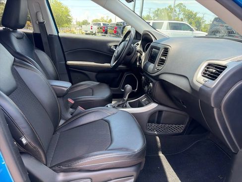Used 2020 Jeep Compass Latitude w/ Safety & Security Group FWD image 10