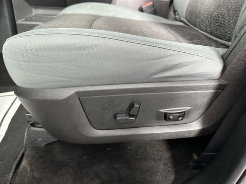 Used 2017 RAM 1500 Big Horn image 12