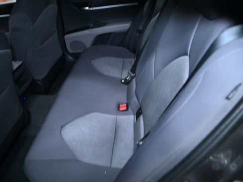 Used 2022 Toyota Camry LE image 37