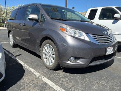 Used 2014 Toyota Sienna Limited w/ Limited Premium Package