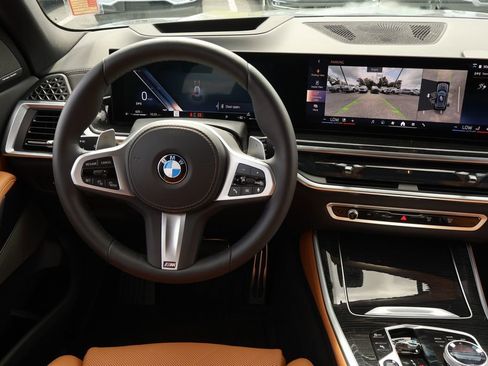 Used 2025 BMW X5 xDrive40i w/ Executive Package AWD/4WD image 17