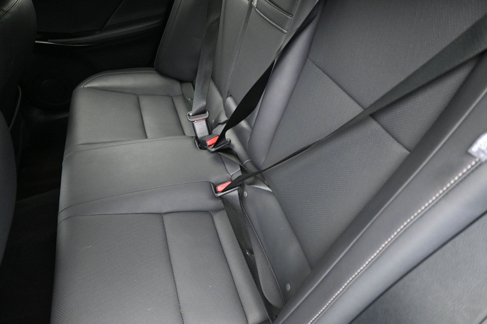Used 2024 Lexus IS 300 w/ Comfort Package RWD image 20