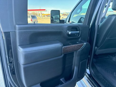 Used 2020 GMC Sierra 3500 Denali w/ Denali Ultimate Package image 14