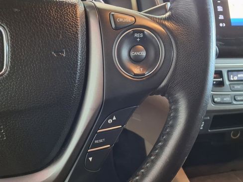 Used 2018 Honda Ridgeline RTL-T image 25