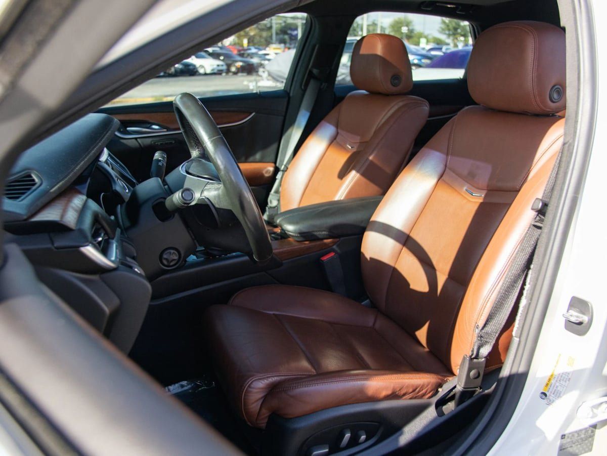Used 2015 Cadillac XTS Luxury w/ Driver Awareness Package FWD image 20