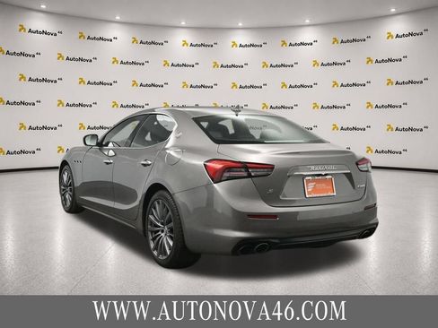 Used 2021 Maserati Ghibli S RWD image 5