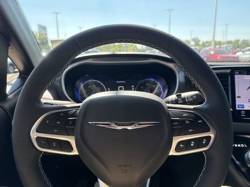 New 2026 Chrysler Voyager LX image 11