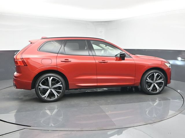Used 2023 Volvo XC60 B5 Ultimate w/ Climate Package FWD image 8