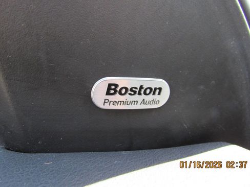 Used 2006 Chrysler 300 w/ Sound Group image 36