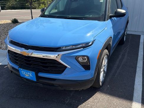 Used 2024 Chevrolet TrailBlazer LS w/ LS Convenience Package AWD/4WD image 1