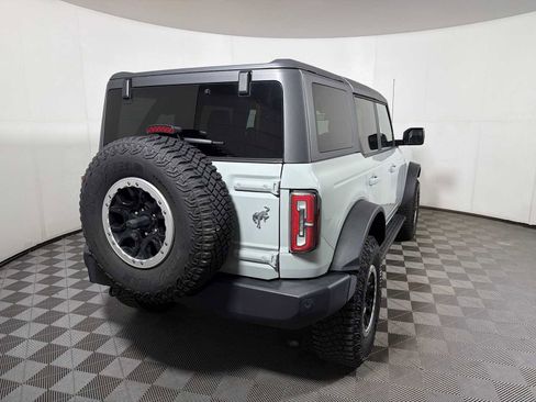 Used 2022 Ford Bronco Outer Banks w/ Sasquatch Package AWD/4WD image 6