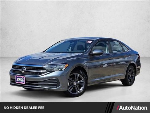 Used 2024 Volkswagen Jetta SE FWD image 1