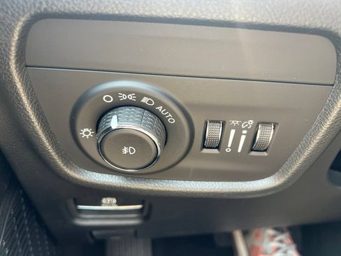 New 2026 Jeep Grand Cherokee Limited AWD/4WD image 24