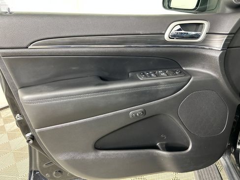 Used 2022 Jeep Grand Cherokee Limited AWD/4WD image 11