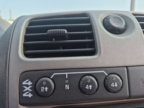 Used 2006 Chevrolet Colorado LT w/ LT Preferred Equipment Group AWD/4WD image 5