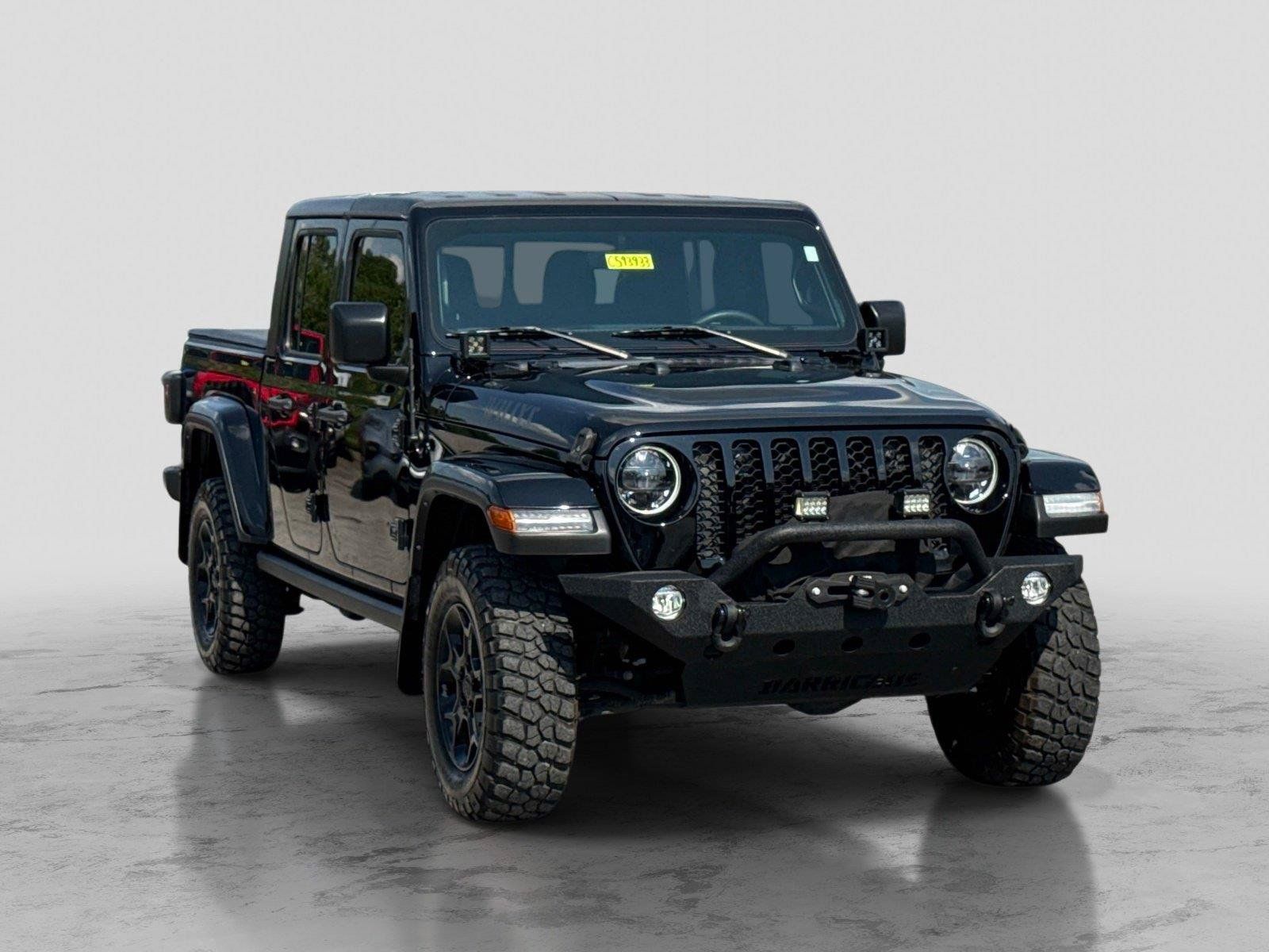 Certified 2023 Jeep Gladiator Sport AWD/4WD image 3