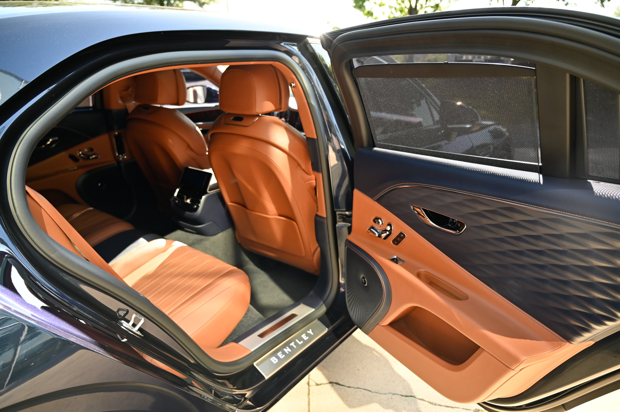 Used 2022 Bentley Flying Spur V8 AWD/4WD image 50