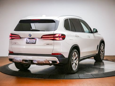 Certified 2024 BMW X5 sDrive40i w/ Premium Package RWD image 5