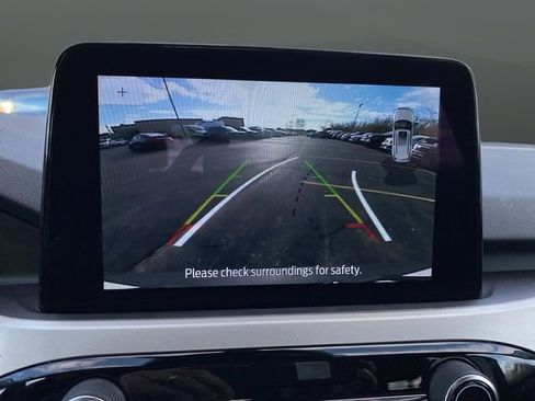 Used 2022 Ford Escape SEL image 9