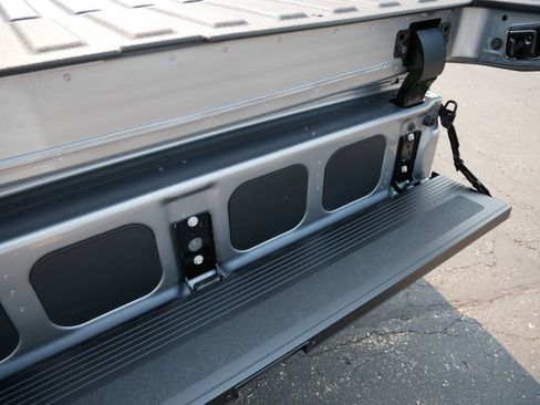 New 2025 GMC Sierra 2500 SLT w/ SLT Premium Package image 7