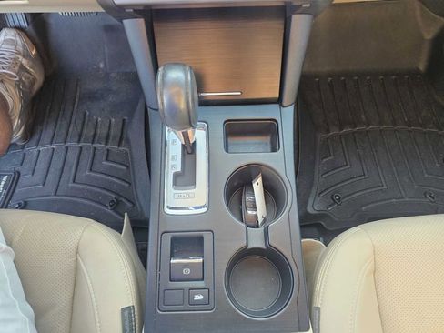 Used 2015 Subaru Legacy 2.5i Limited image 11