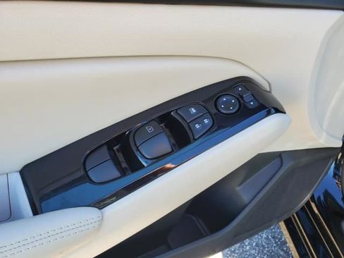 Used 2024 Nissan Altima 2.5 SL image 19