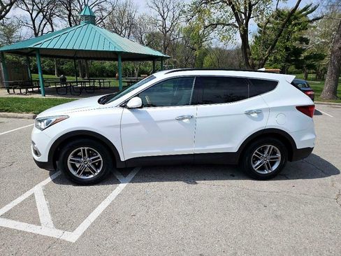 Used 2017 Hyundai Santa Fe Sport image 3