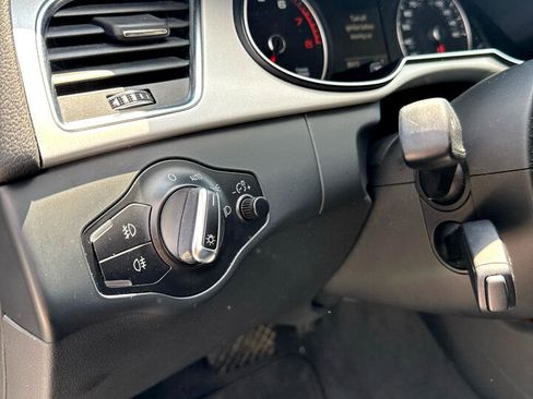 Used 2016 Audi A4 2.0T Premium Plus w/ Technology Package image 15