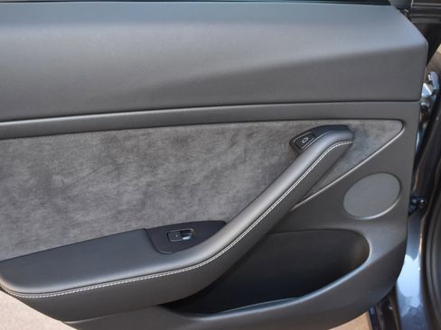 Used 2023 Tesla Model 3 Long Range image 17