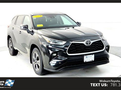 Used 2024 Toyota Highlander XLE image 1